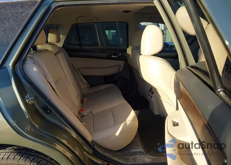 2015 Subaru Outback 2.5I Limited z USA, uszkodzony, nr VIN 4S4BSBNC8F3283316